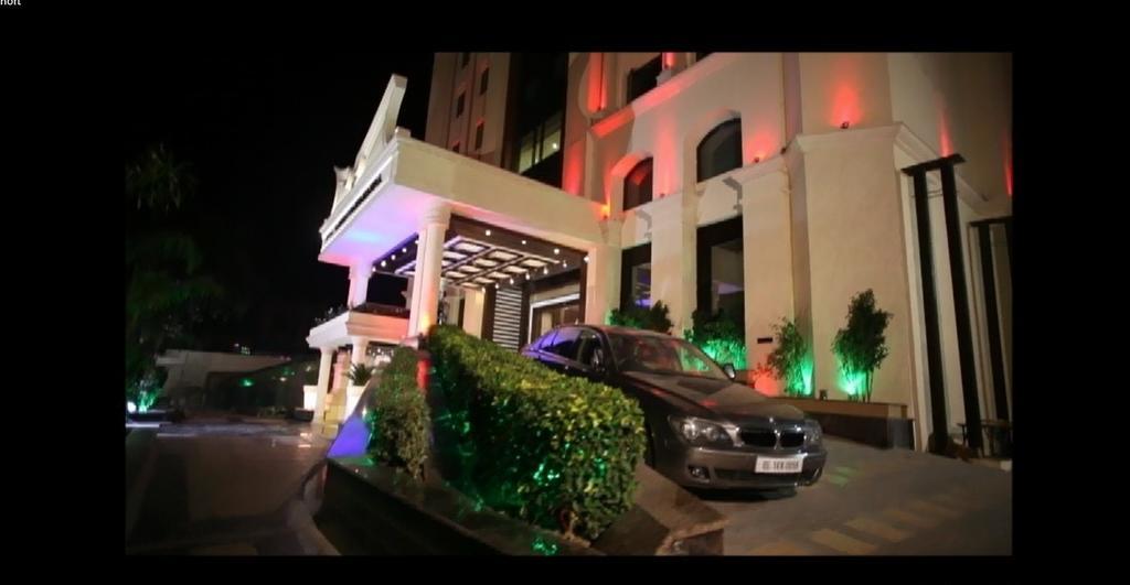 Hotel Vijay Intercontinental Kanpur Exterior foto